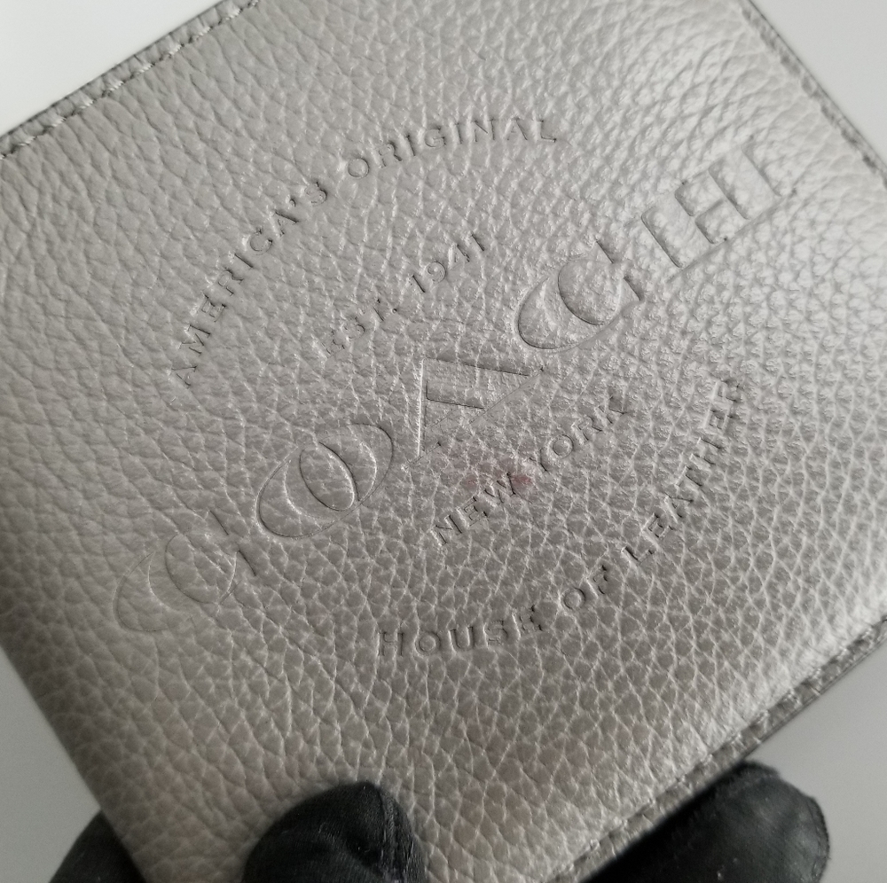 COACH Men's Billfold wallet - Picture 11 of 16